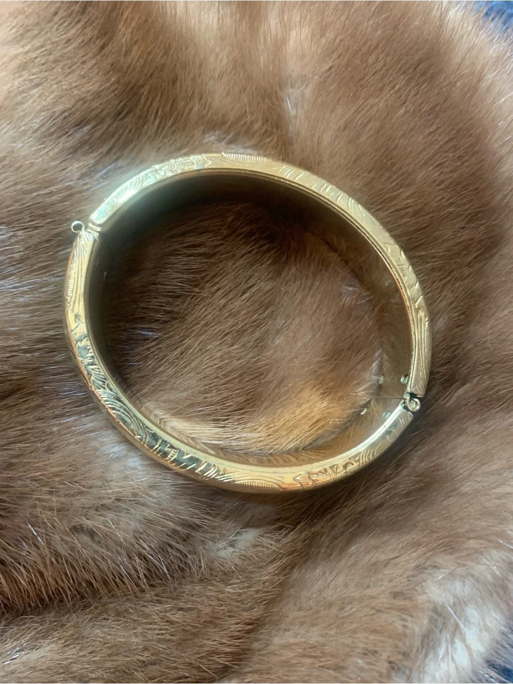 Vintage Gold Tone Hinged Bangle Bracelet  Embossed Floral & Scroll